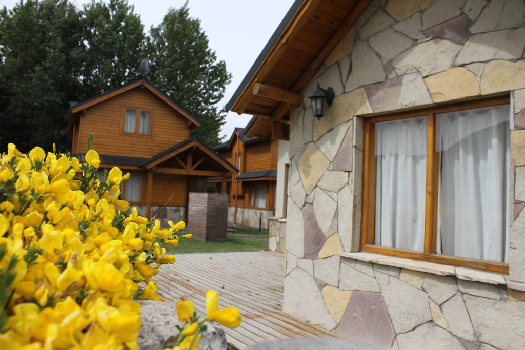 Complejo Hotelero Illihue - Cabanas & Hosteria Junín de los Andes Exterior photo